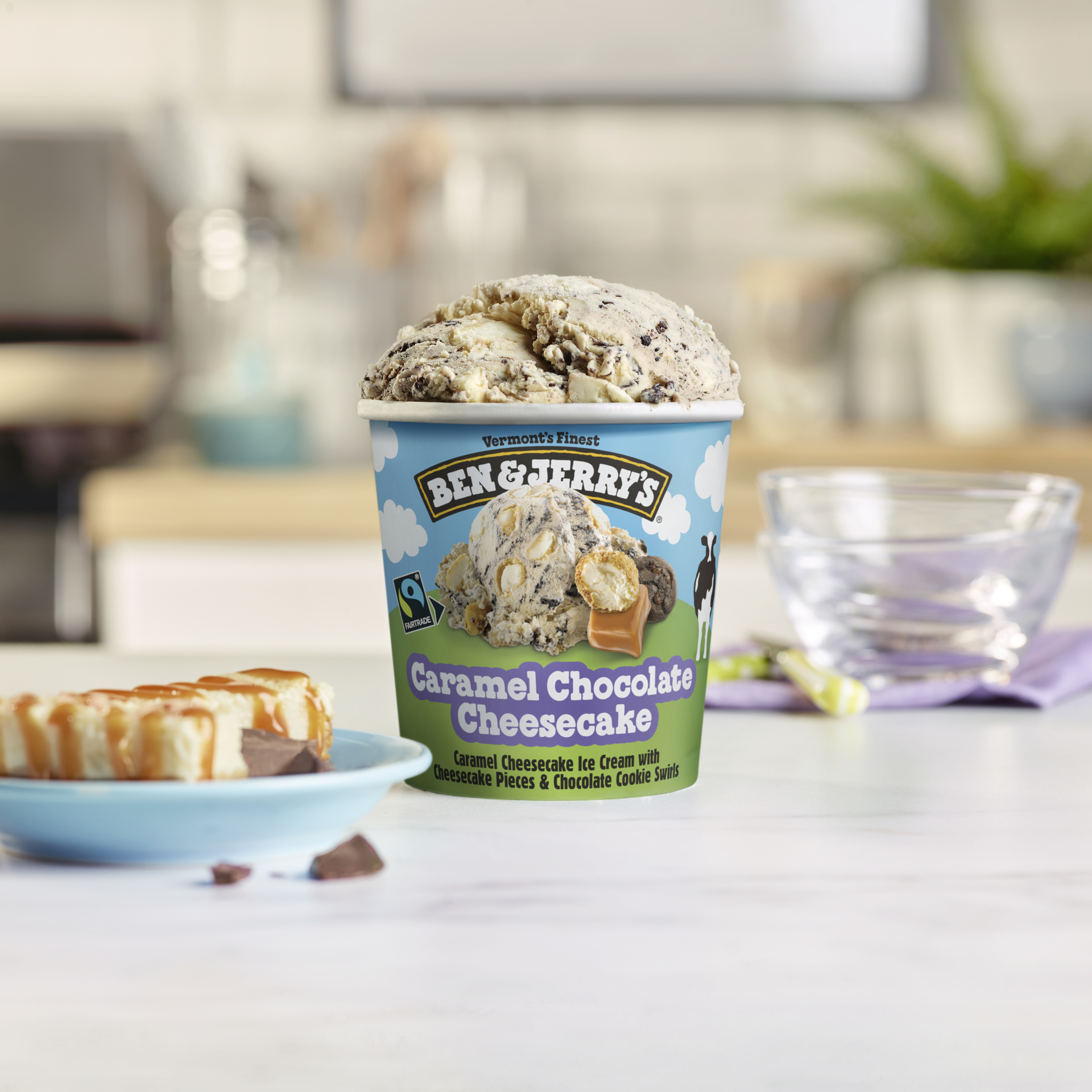 Caramel Chocolate Cheesecake Ice Cream - Pint 2 / 3