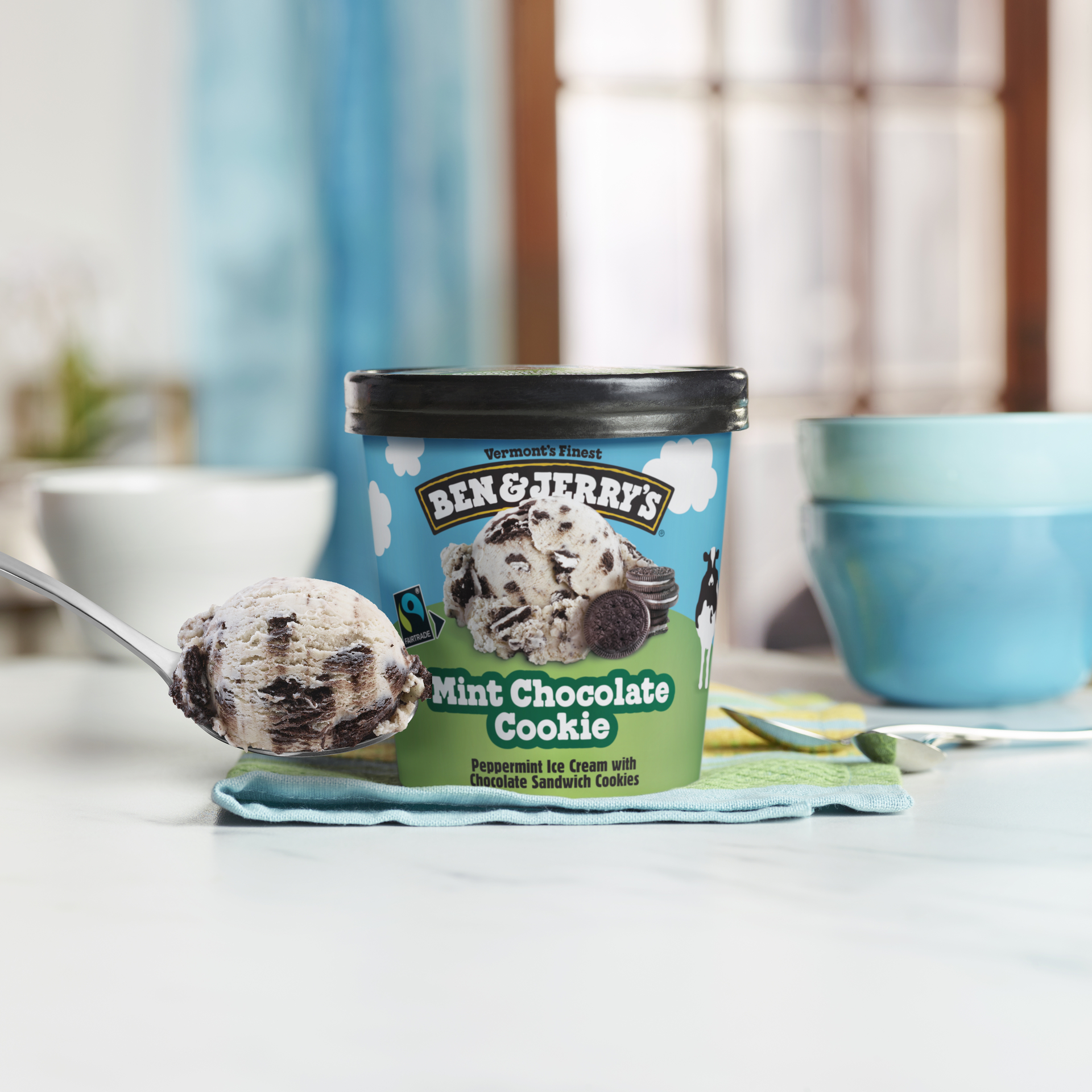 Mint Chocolate Cookie Ice Cream - Pint 4 / 5