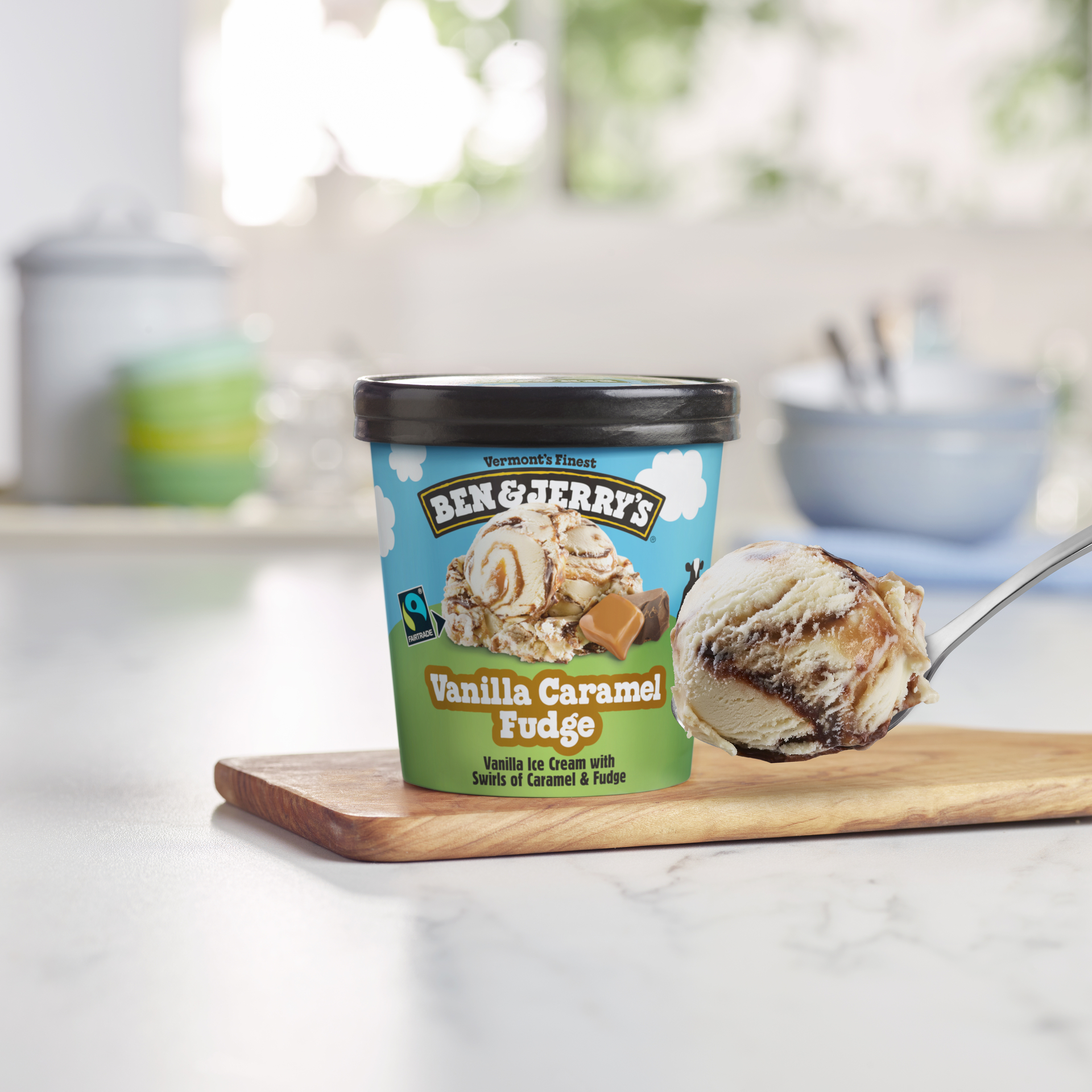 Vanilla Caramel Fudge Ice Cream - Pint 2 / 5